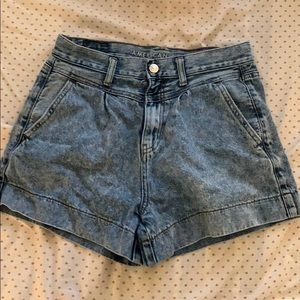 American Eagle mom shorts